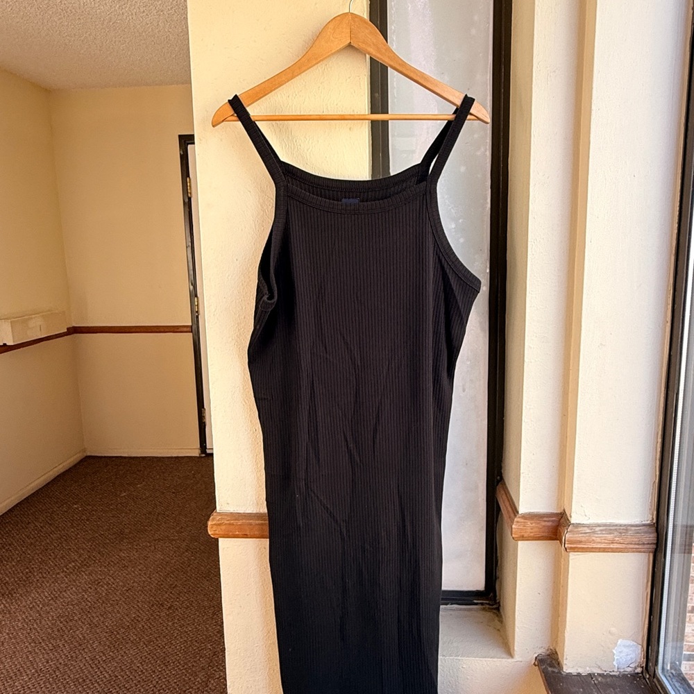 GAP Charcoal Ribbed Knit Top